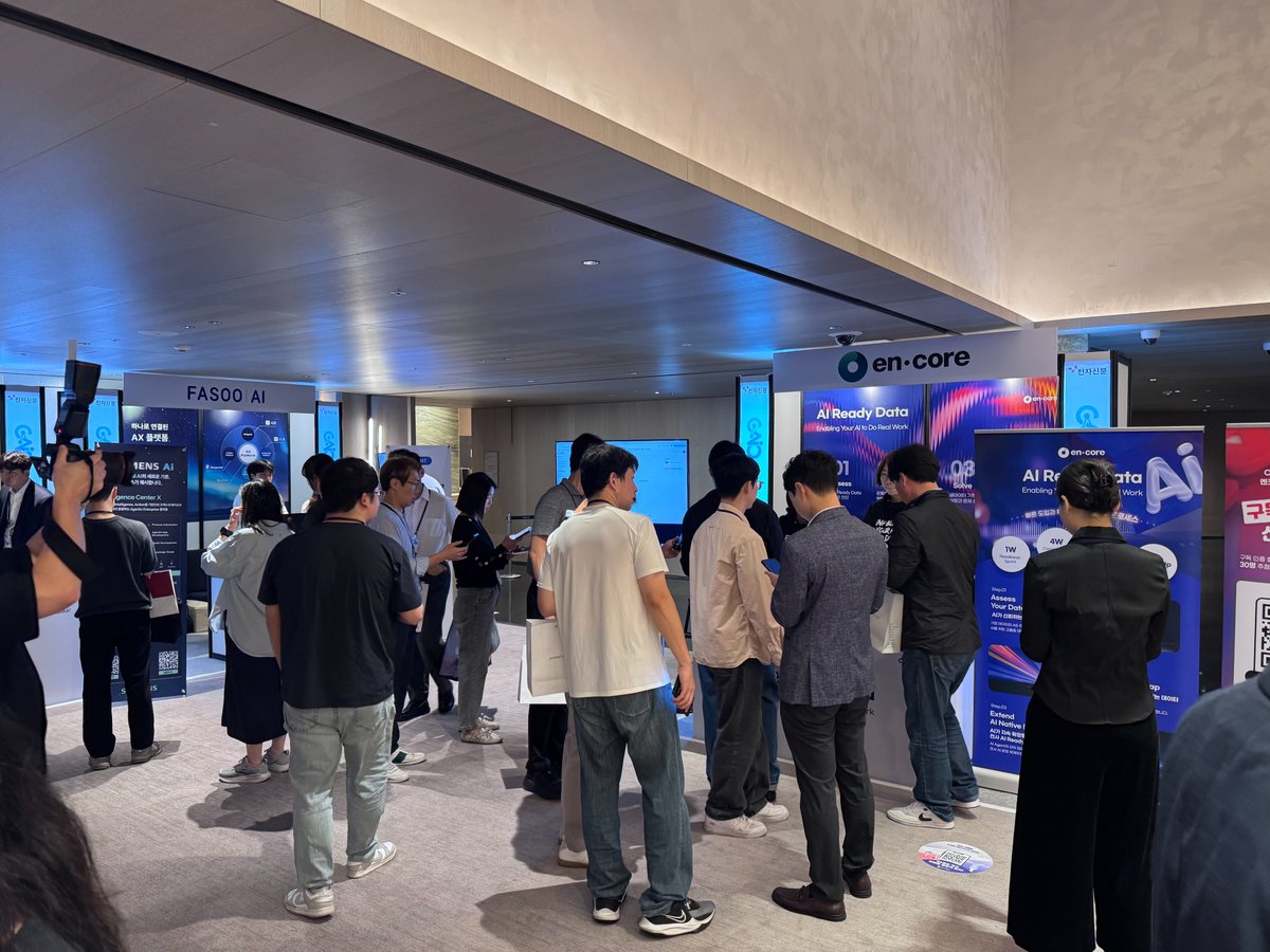 encore_mk's tweet photo. ๐ฅ encore at CAIO Summit 2026! ๐ฅ
We shared the value of AI-ready data and introduced our AI Ready Data Platform. Thank you for visiting our booth and session! ๐
#์์ฝ์ #encore #CAIOSummit2026 #AIReadyData #AIReadyDataPlatform #Ontology #Metadata #SemanticModel #DATA #AI #AX https://t.co/xjnChmwRjp