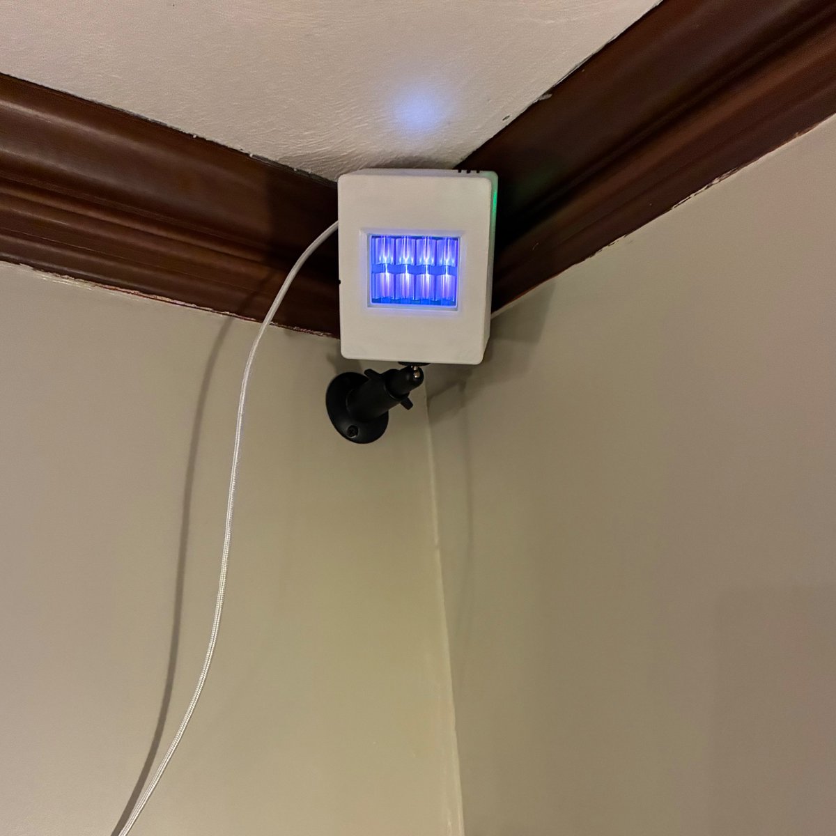 strandbergbio's tweet photo. Same! Happy with my new far-UVC @aerolamp in the corner of the living room. Hosted kid's birthday party with no disease transmission https://t.co/JEoXnCxep0