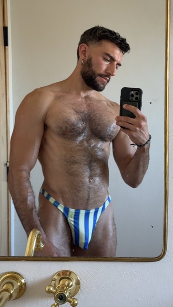 East88__'s tweet photo. SWEATY 💦

https://t.co/SOC28UpNdF https://t.co/sUvvKwPH3U