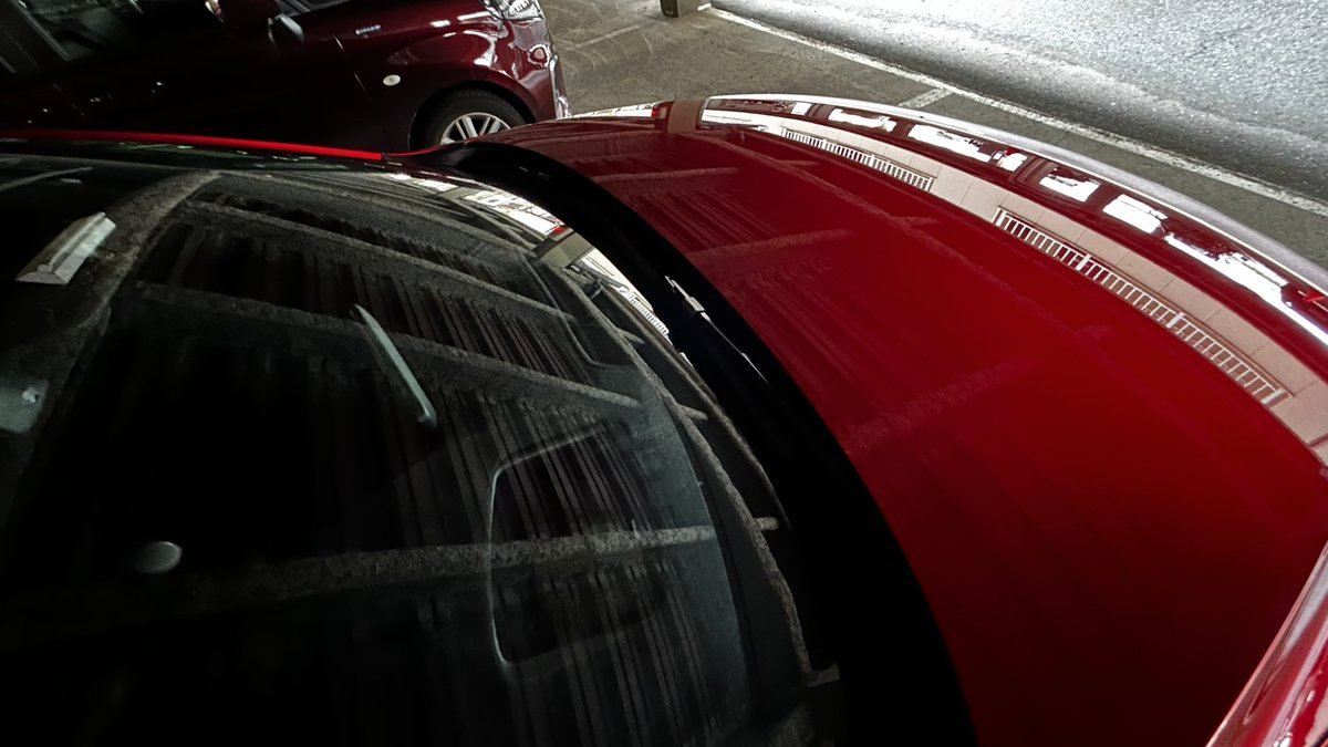 mazda320sbs's tweet photo. なーんの面白みも変化もありませんが
納車から15ヶ月経過したので
ワイパーを交換しました☔️
#Bosch 製で左右¥3,200程で
NWBの半額です😅
ちゃんと年1で変えることを誓い
ここはコスパ重視で👍🏻

ついで(？)に
シフトパターンシールも
AutoExeのペラペラものから
#ハセプロ のものに😄

#MAZDA
#MAZDA3 https://t.co/ohGy8Xoe2x