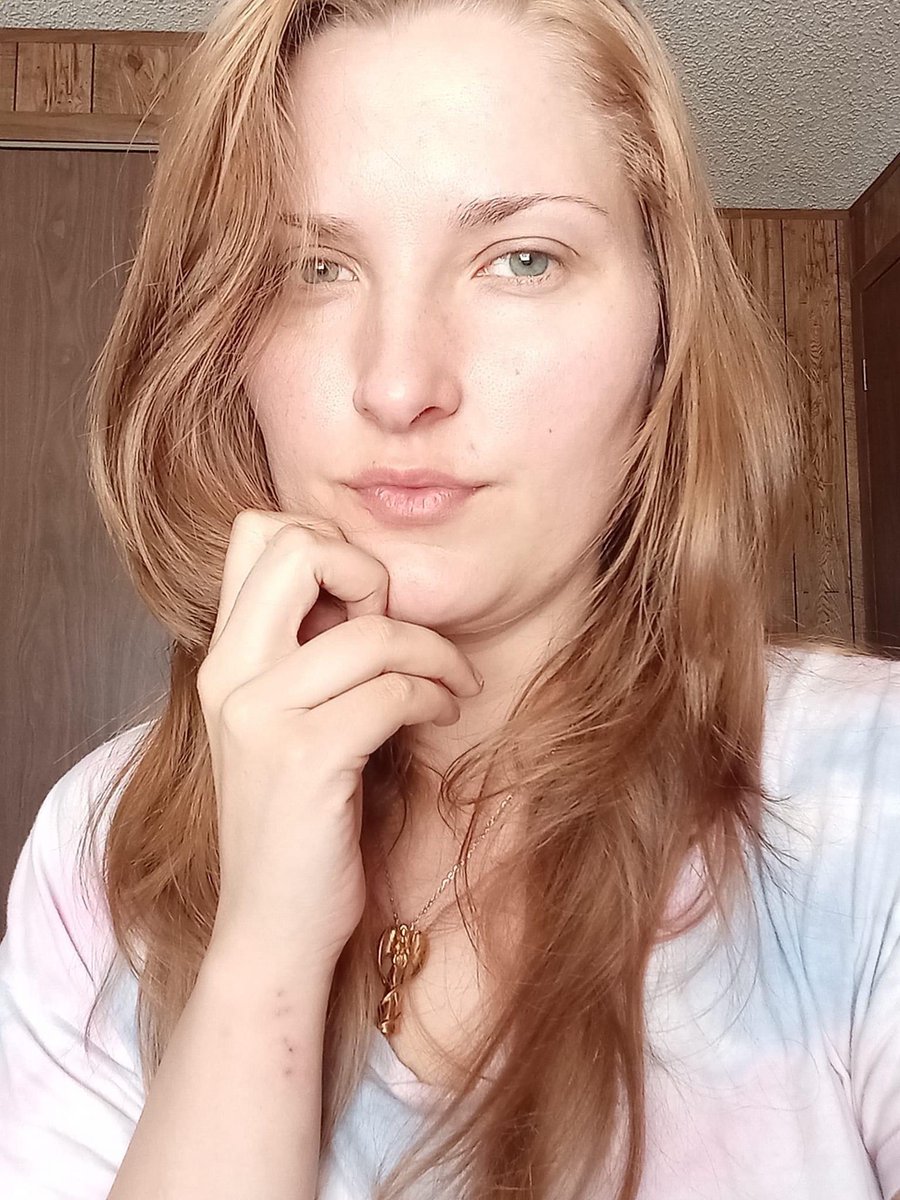 Jennygargory's tweet photo. Hello guys 👋😘 https://t.co/8byU72r0t6