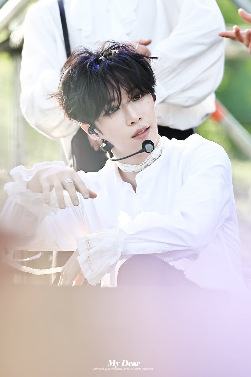 mydear_arno's tweet photo. 260920 ATA

#아르노 #ARNO #アルノ #ZHANGJIAHAO #장지아하오 #张家豪 #ALPHADRIVEONE #알파드라이브원 #ALD1 #알디원 https://t.co/vXnpx8U7Nl