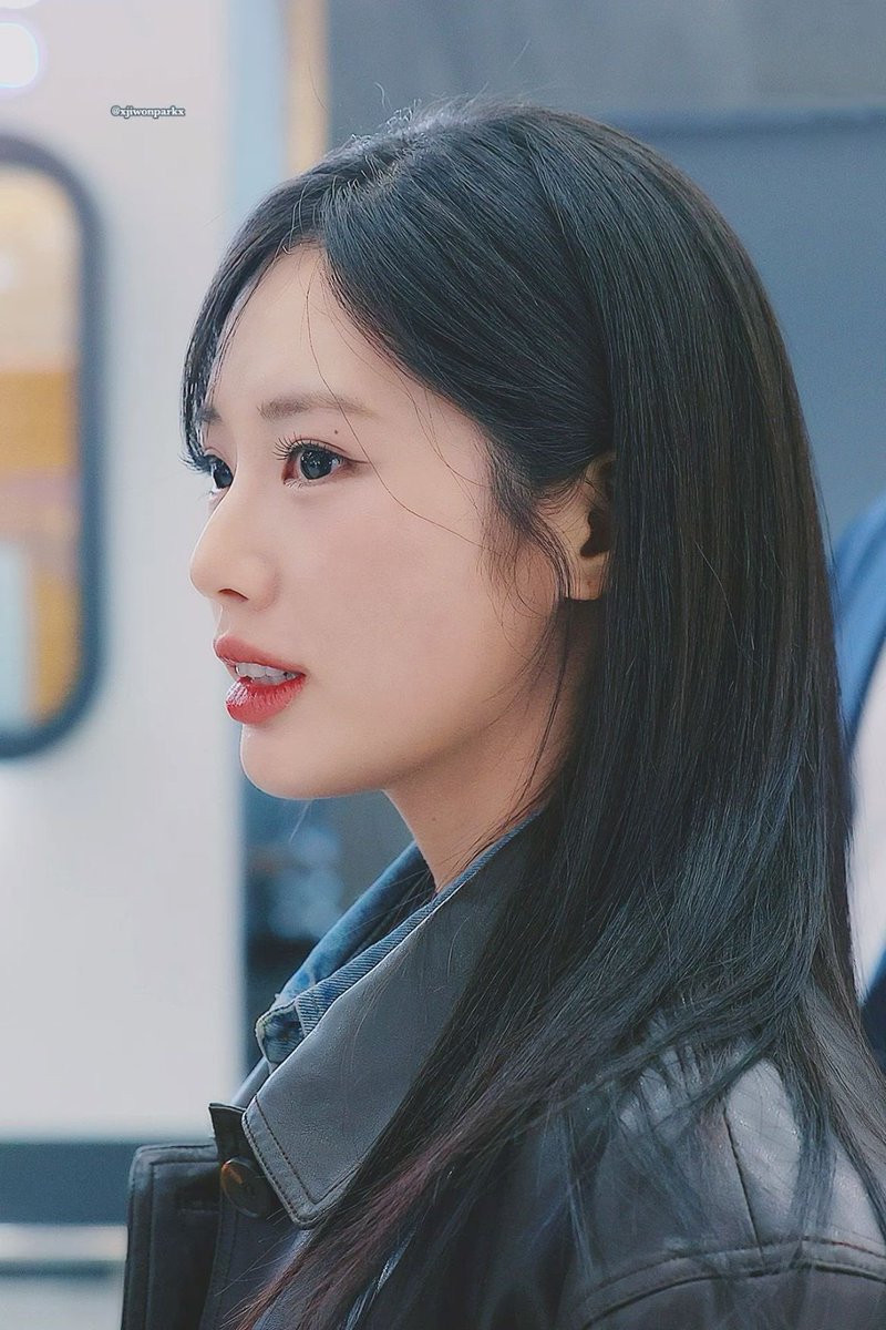 sye0122's tweet photo. 어른여자 넷이서 지독하게 엮이는거 보고싶어서…
롬빵귤젼 https://t.co/h0aRlz0JPP