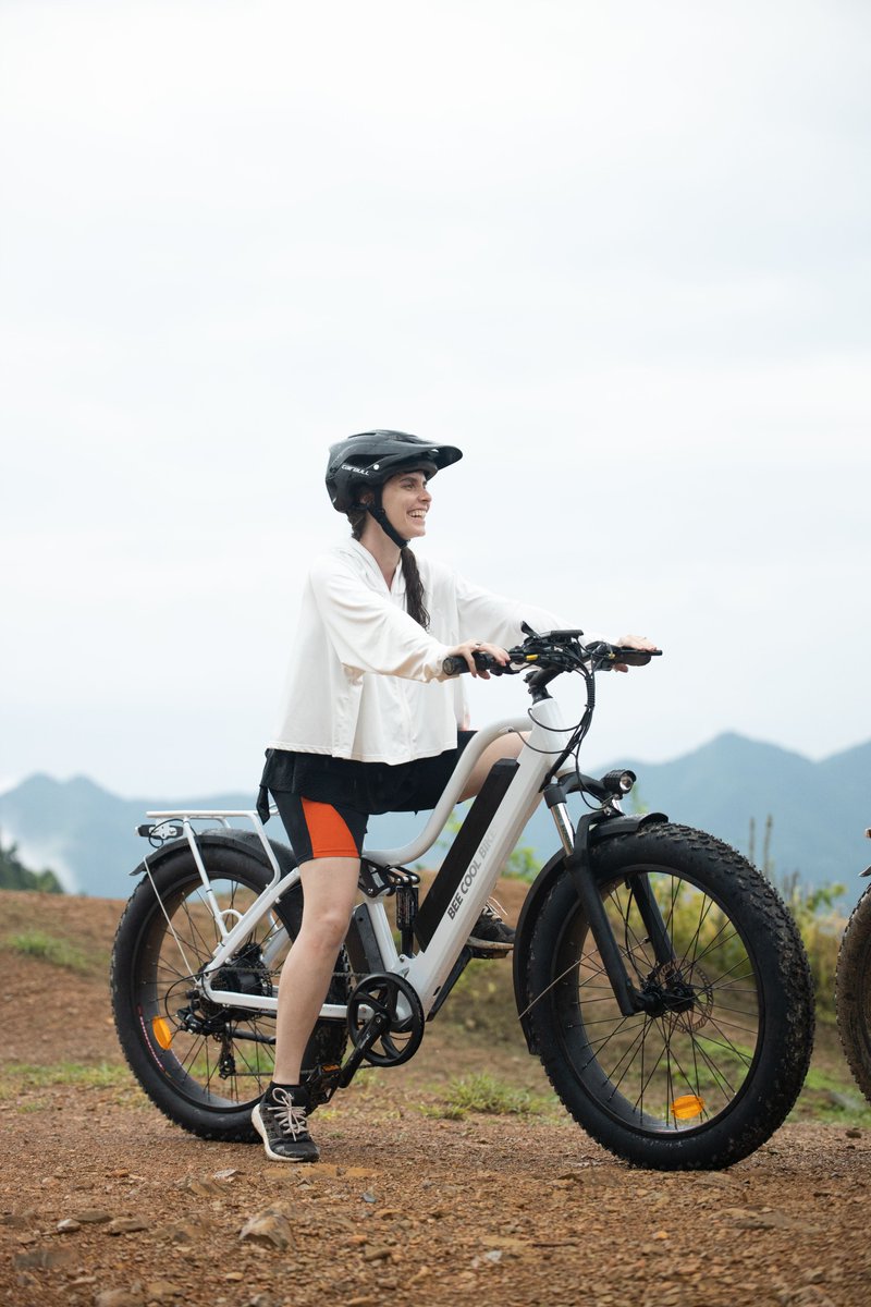 BeecoolBikes's tweet photo. ๐Bee Explorer: Big Performance, Just $999
๐ต750W rated power, 21Ah battery, full suspension, hydraulic brakes, and up to 80 miles of range!
https://t.co/CBMdK1qIzt
#BeeCoolBikes #BeeExplorer #eBike #ElectricBike #MountainEBike #FatTireEBike #FullSuspension #OffRoadAdventure https://t.co/nwC9nqWcmc