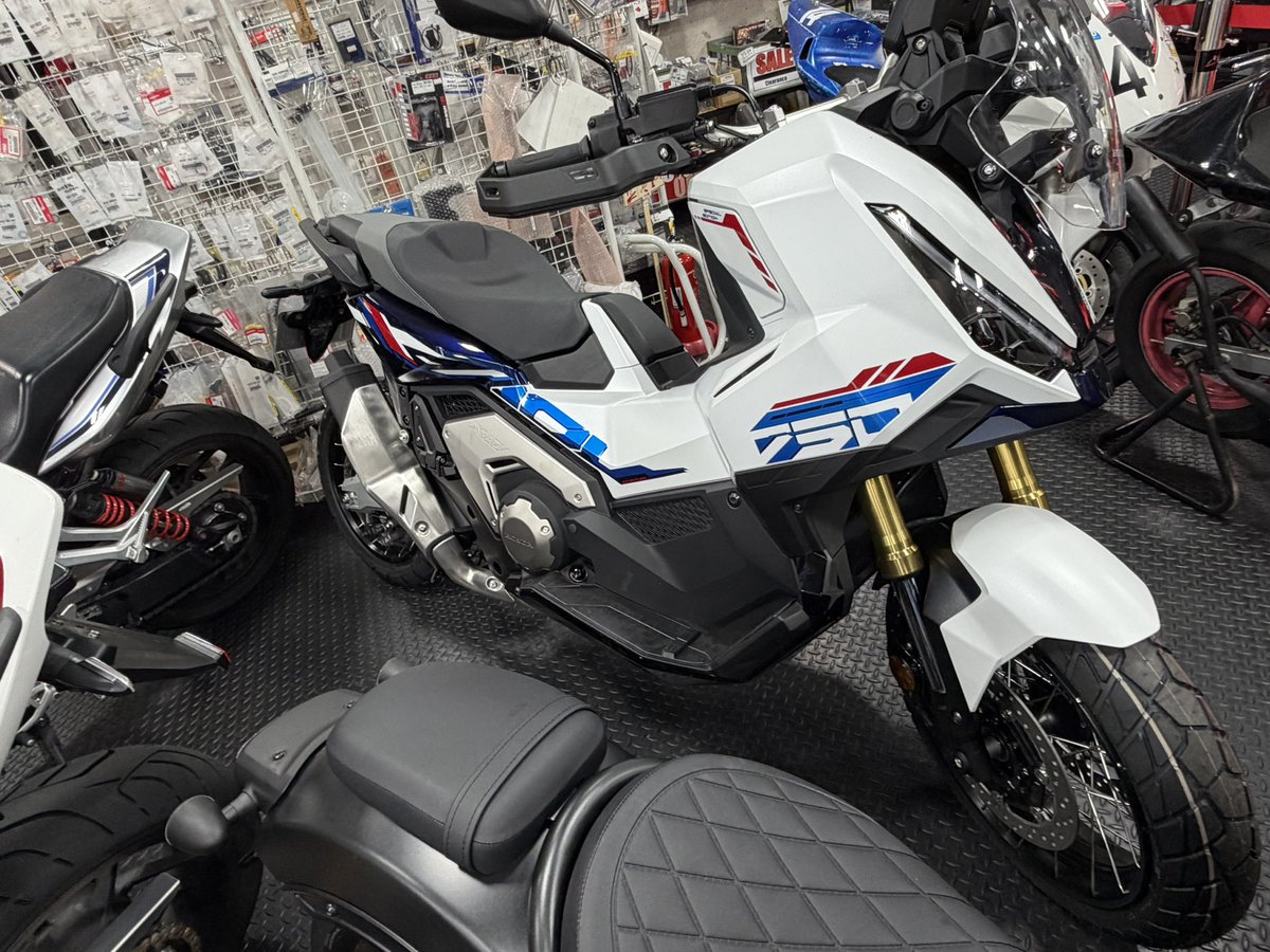 MotoUP_JP's tweet photo. 新たな在庫車両が続々と入荷中💖

気になる車両や詳細は各サイトまたは公式LINEからお気軽にお問い合わせください🙇

グーバイク https://t.co/PUn2skAYMR

ウェビックバイク https://t.co/6q4qlCvF27

公式LINE https://t.co/9XaJOYuR31

#MotoUP https://t.co/KLtWLhmCgP