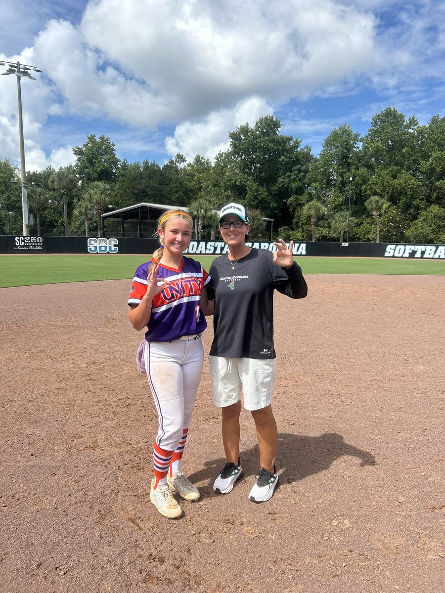 EmrieQuick's tweet photo. Another amazing weekend in the books! Went camping @CoastalSoftball again this weekend and had a great time! Thank you @coach_kgreen @kass_smith14 @amanda_daneker @kianarae20 for helping me to grow in the game once again! 🩵🤍 https://t.co/GPQ42z9cvI