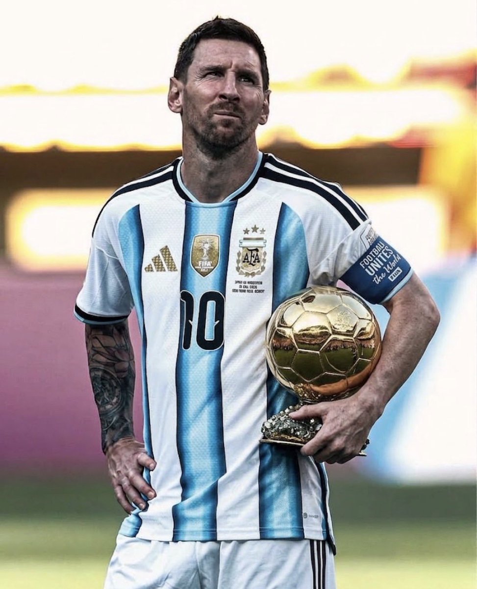 nm10emon's tweet photo. @Rosso_Thank Ballon dor is an award for the best player, not the top scorer. Top scorer can have his 'Gerd Muller' award.
#LM9 #M9SSI
#MessiBallonDor2026 https://t.co/NIAoc08T94