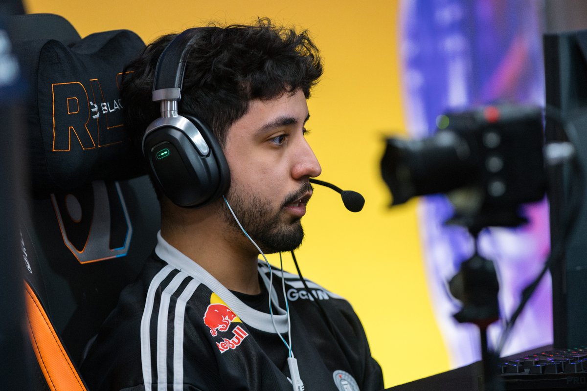 RLRecon's tweet photo. The fairytale is over. FUT Esports fall to Spacestation Gaming in the Semi-finals.

But Jstn wins the hearts of the community, proving the OG prodigy has what it takes to be at the top again! https://t.co/0rW7dAXL7d