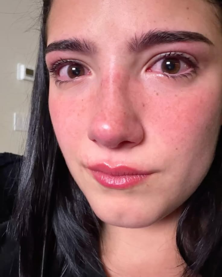 JustBackowjw's tweet photo. My Pink Eye Princess 👸 https://t.co/RrGeCTZYZ2