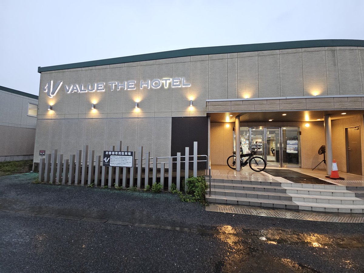hagephone's tweet photo. 東松島は雨。出ます。ツールド福島のかたが多数。ブルベなのでで、みな納得してくれた。 https://t.co/hU8S2oSIMm