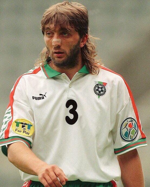 90sfootball's tweet photo. Trifon Ivanov, Euro '96 🇧🇬 https://t.co/JD5ejF15OU