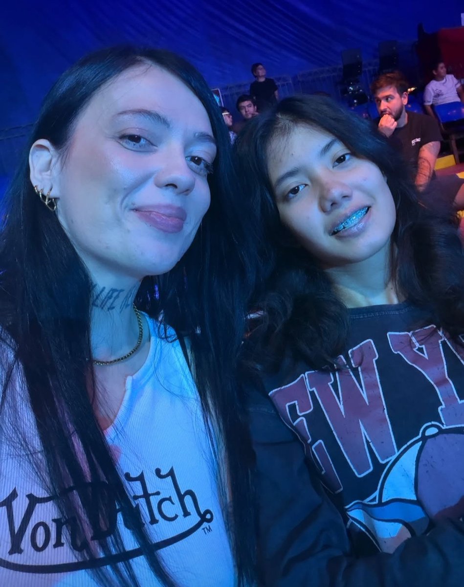 centraldaceli's tweet photo. Renata Celi via Instagram♡

Minhas divas! https://t.co/kmYTzyNRQP