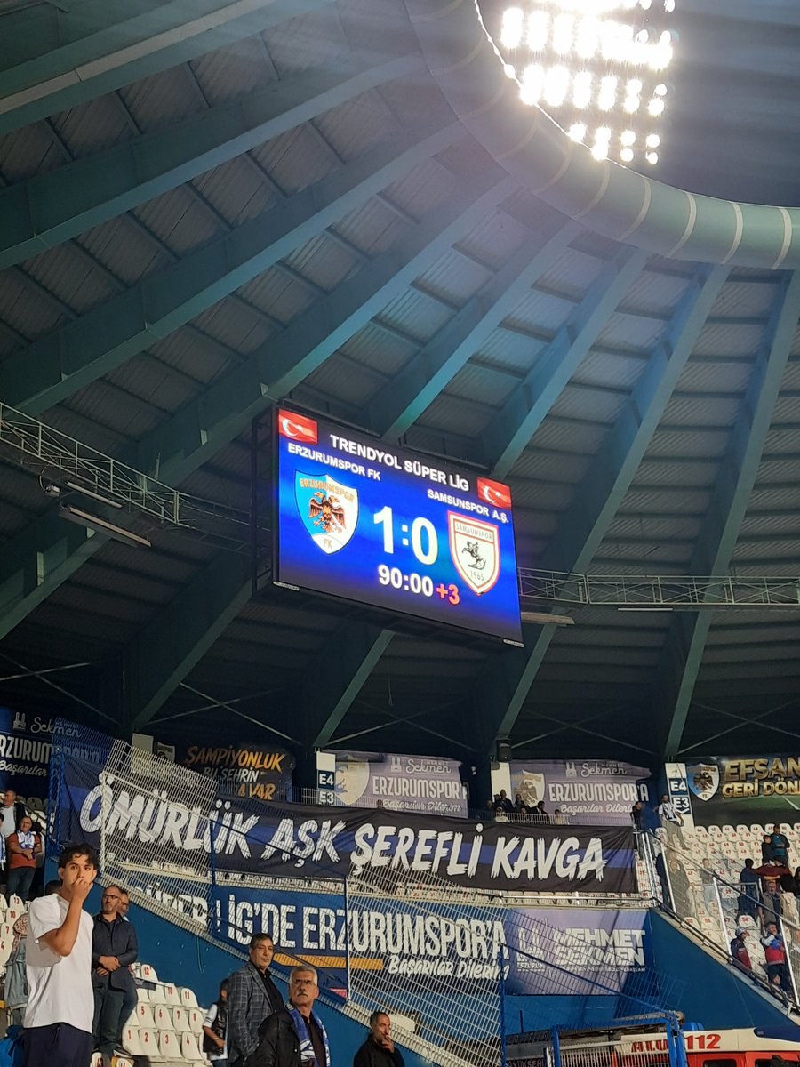 birdadasov's tweet photo. Bir Dadaş Gibi! 💙🤍
#ERZvSAM https://t.co/3RNCLlPZ6F