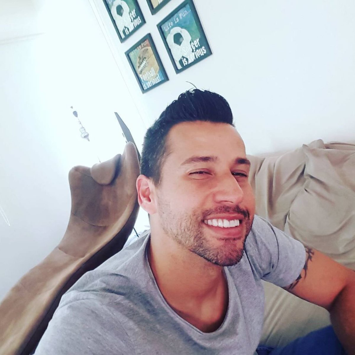 fefalipke's tweet photo. fábio 45 anos deivson lopes maciel https://t.co/SZREMaCt26