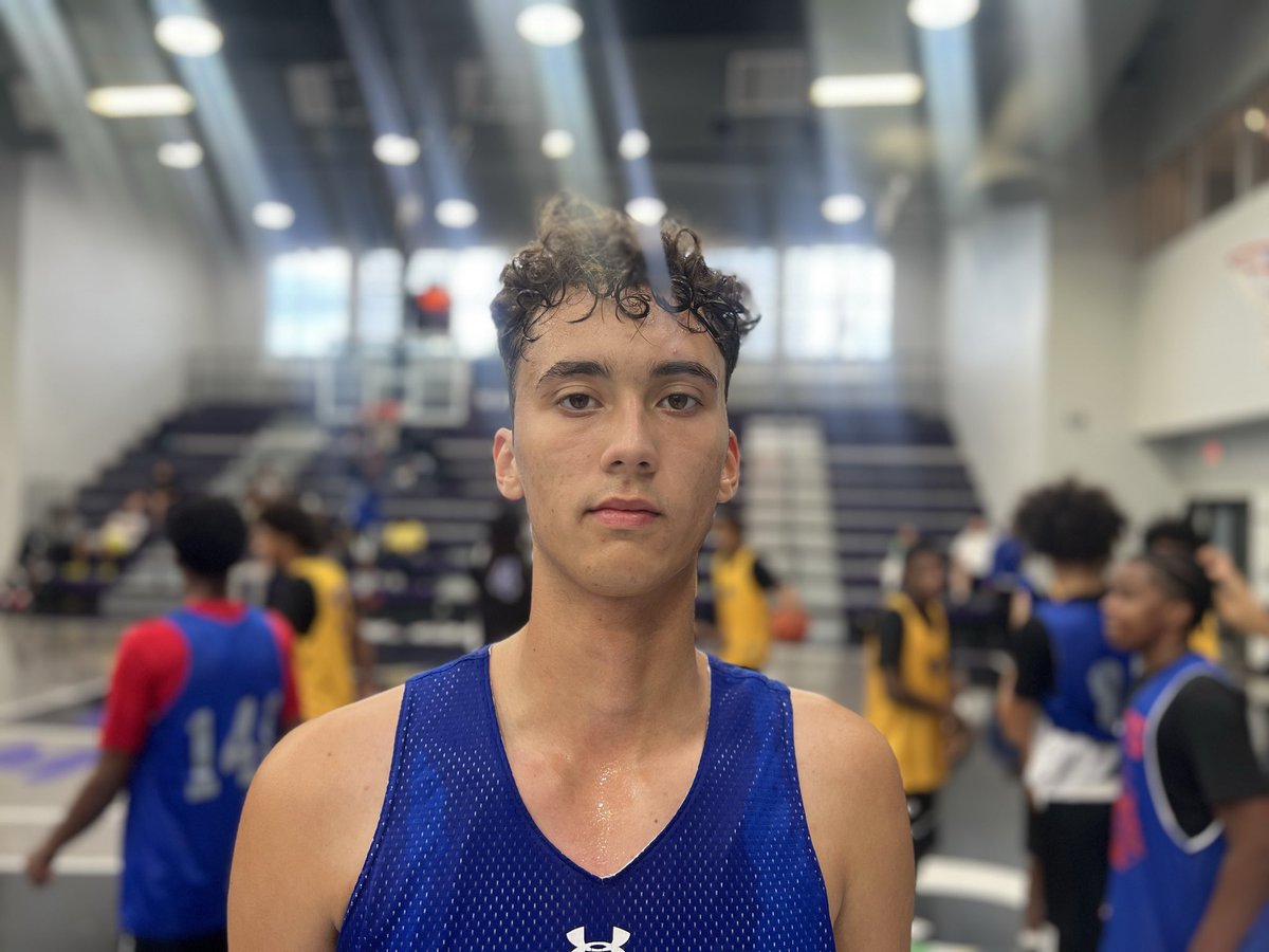 Ani_Umana's tweet photo. 2029 Ruan Fernand has been impressive here at the ISO Ani Experience. 6’9ish forward with high level skill, feel &amp; HM upside. https://t.co/kFxrsOjS9v
