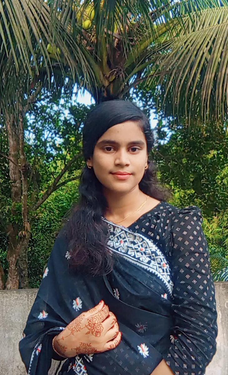 Mdaysin9988's tweet photo. @actress_x_posts কে https://t.co/umrwYoR9xM