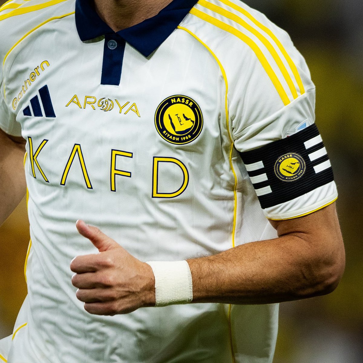 CallHimGoat's tweet photo. هذا اليوم قبل 4 شهور..

واحدة من أعظم اللقطات في تاريخ الكرة السعودية ونادي النصر تحديدًا https://t.co/clj7w79ao8