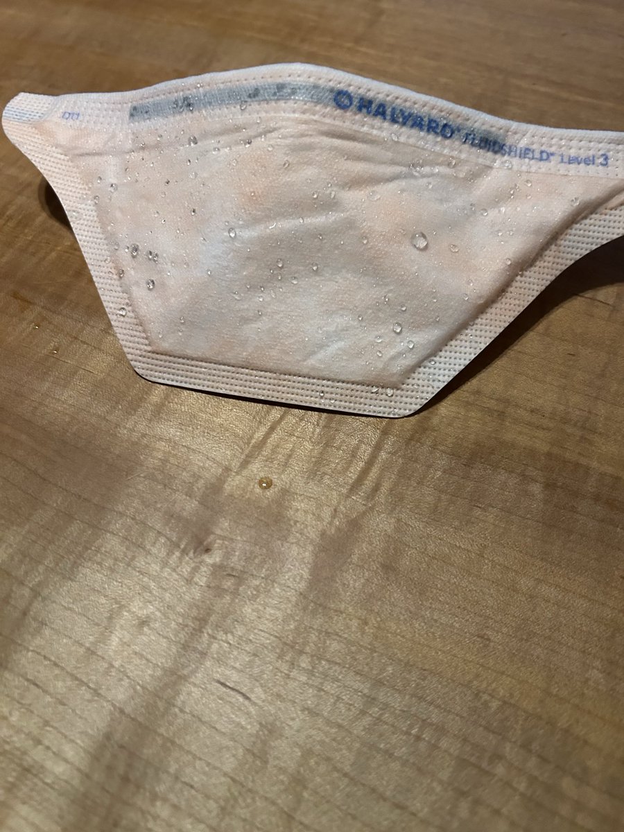 FullLaneFemme's tweet photo. It's a rainy Sunday and I still had to get out the house for my cat sit. Wore my Halyard N95 duckbill mask since it's a surgical N95 that can handle water/splashes. I've used it for close to 2 hours in the rain before it became soaked https://t.co/vOskZWCeAX
