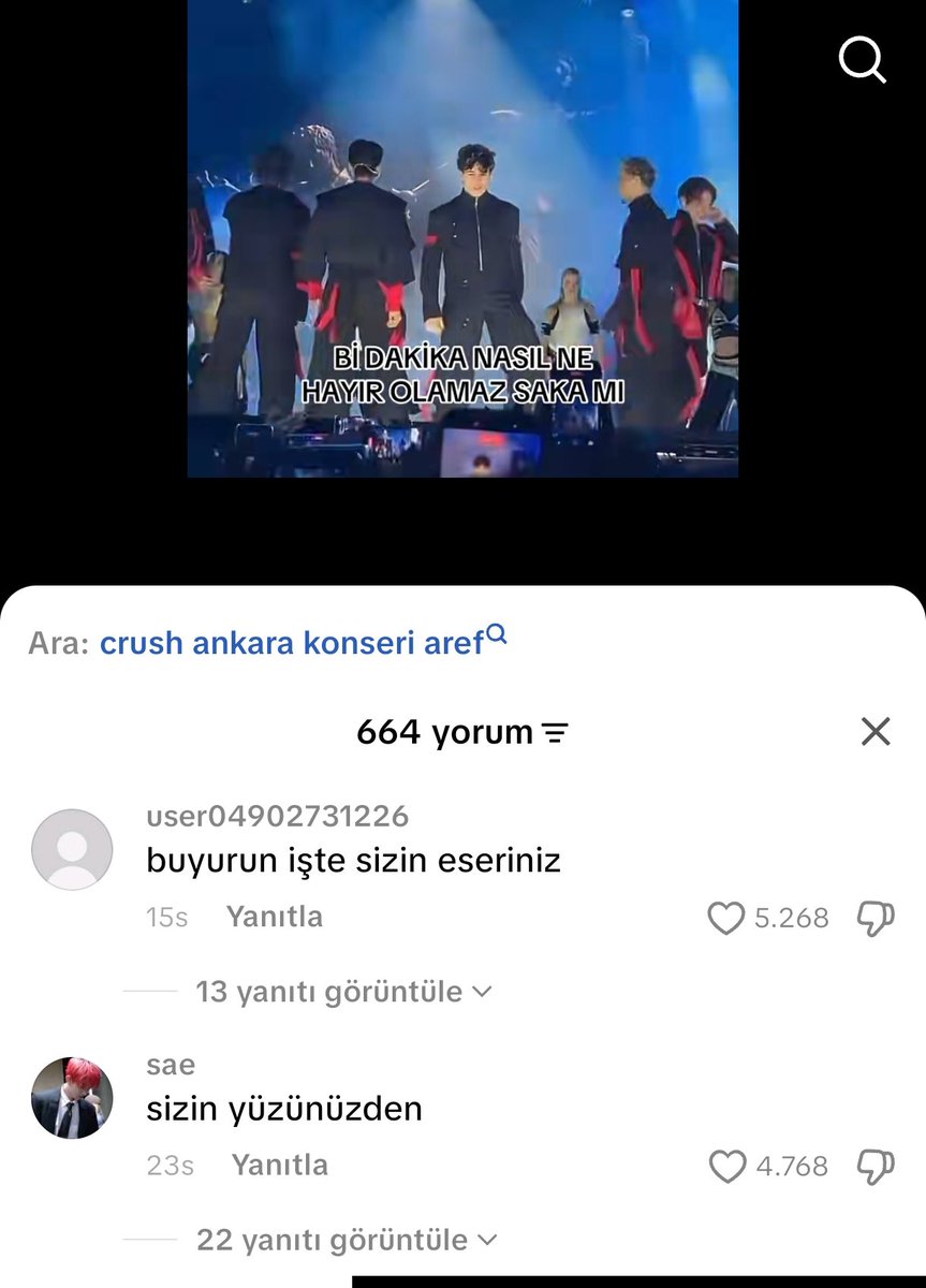 baka7re5's tweet photo. adamlar 3 konserdir aynı şeyi yapıyorlar hala anlamadınız mı amk 1.sinde yapmayıp 2.sinde yapıyorlar üstüne baya normal koreografiden çok dokunuyor efe kör falan değilseniz fark etmişsinizdir https://t.co/slefmYARPb