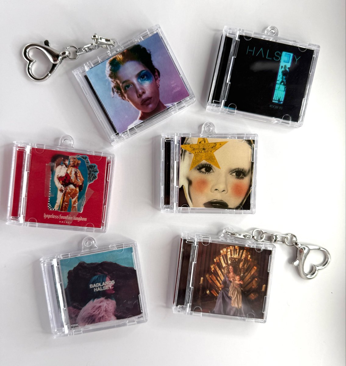 lifeofspider_'s tweet photo. Halsey NFC keychains turned out so cute! https://t.co/IwwSc9u3Q2
