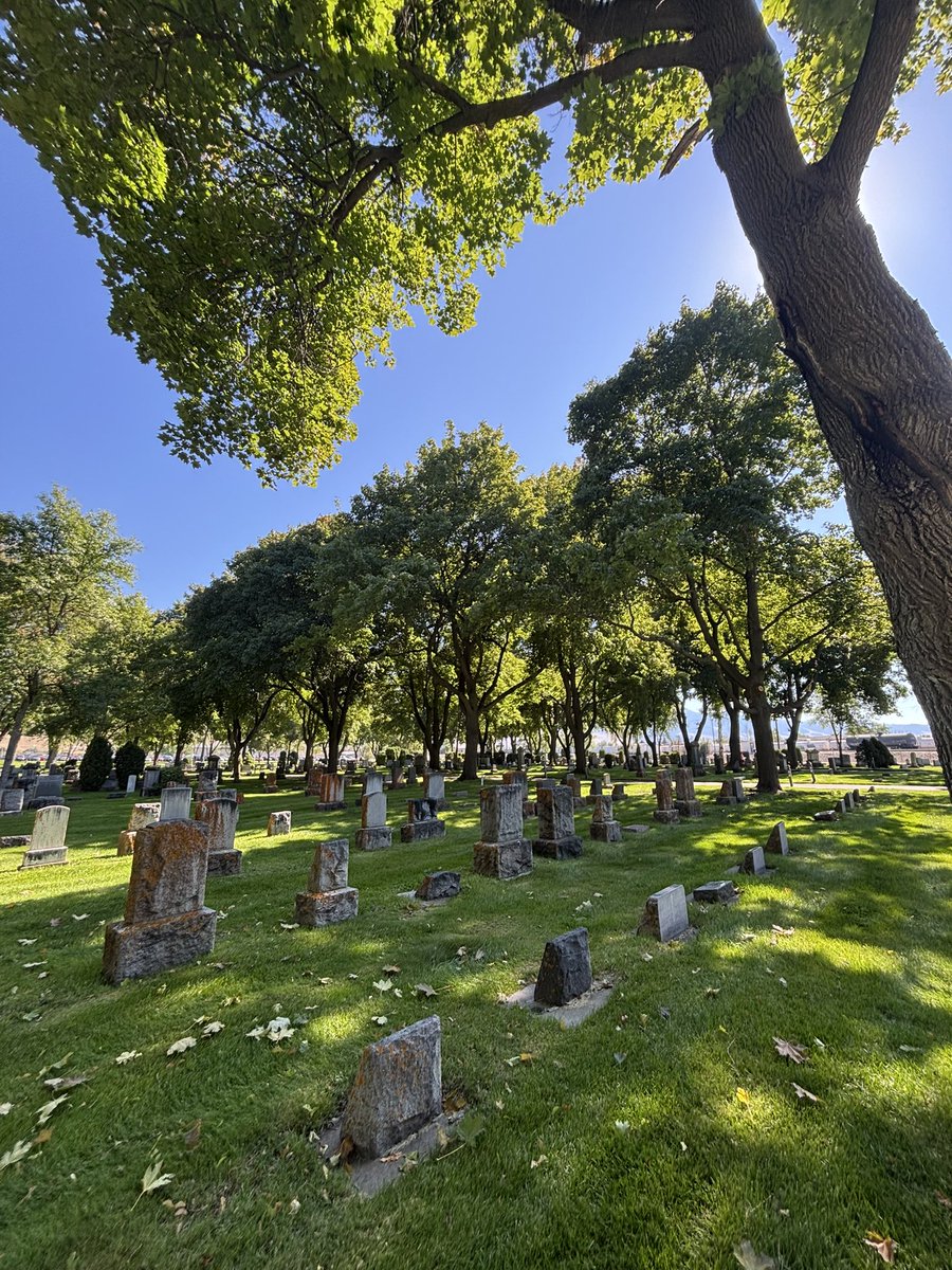 cmdrLonny's tweet photo. Stories and Stones, a historic cemetery tour with presenters in-character talking about famous Missoulians. https://t.co/sUQzYreV6n