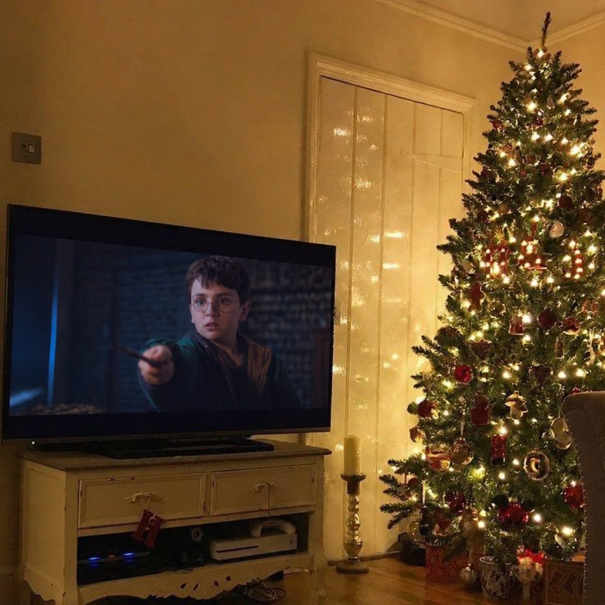 EiProfeta's tweet photo. “¿Qué planes tienes para Navidad?”

Yo: https://t.co/FA6dEIwjBD
