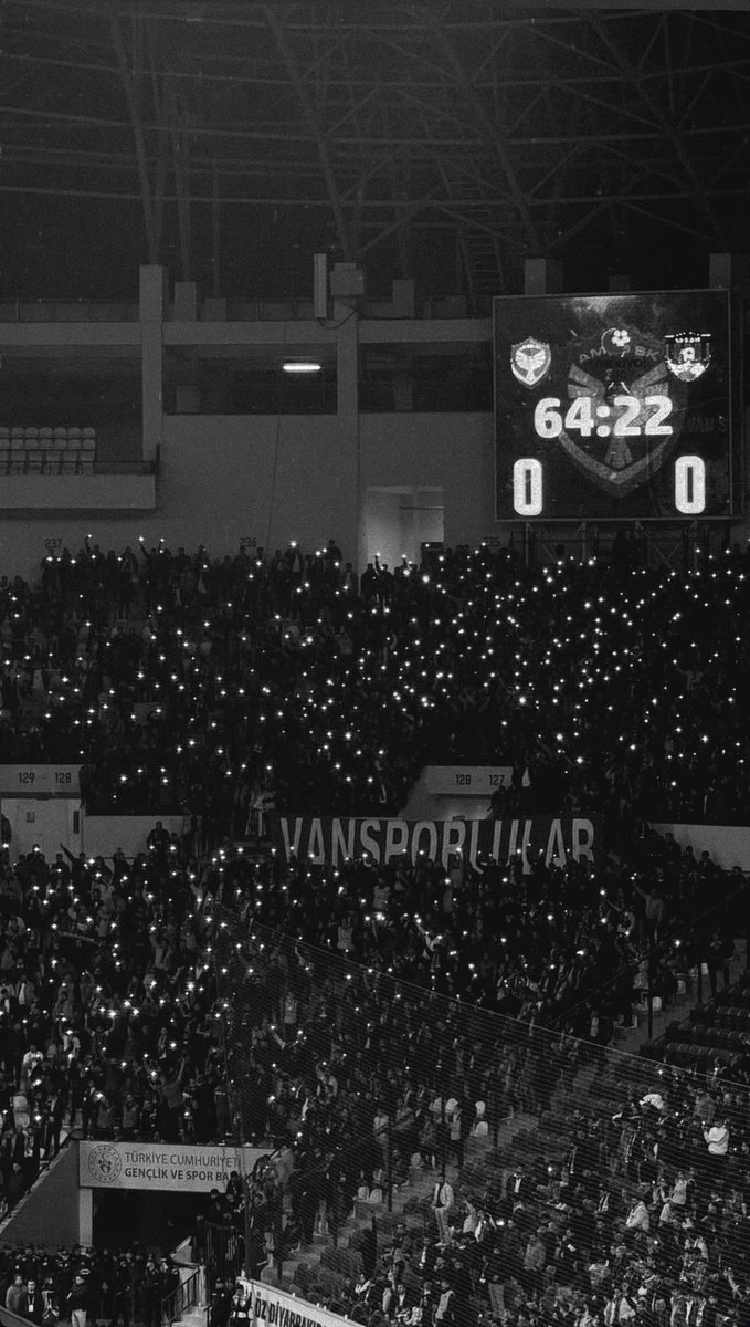 vansporuncocugu's tweet photo. “Benim Yolum Bana Doğru 
   Hiç Yolumdan Döner Miyim?” https://t.co/D74glFNB6E
