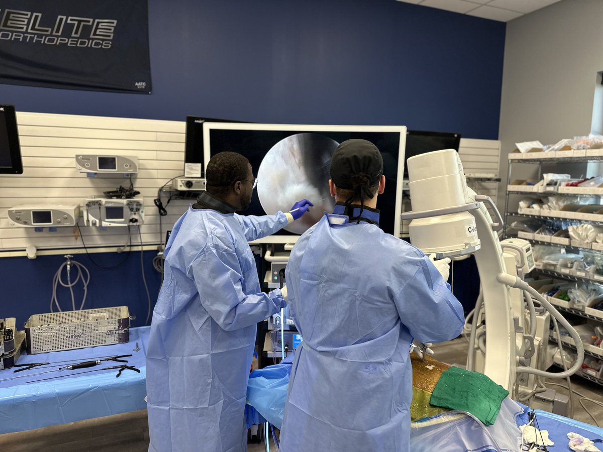 DrJonOh's tweet photo. Thrilled to have hosted another fantastic @WashUNeurosurg Residents and Fellows Endoscopic Spine Surgery Course at @ArthrexStLouis this weekend!
#iSERF #RideTheWave
#EndoscopicSpineSurgery #UMISS #WashUWay #WashUNeurosurgery #MedicalEducation #ResidentEducation https://t.co/JVwyLPQwCD