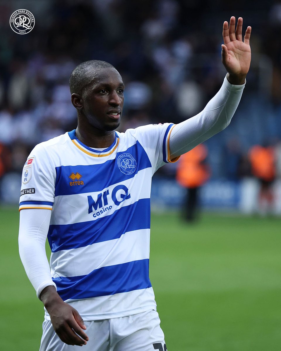 Glen Kamara waving.