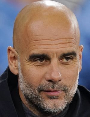 algurman's tweet photo. Galatasaray için hayallerim çok büyük, Allah şahit köküne kadar Galatasaray taraftarıyım,
Galatasaray kaybetse sabaha kadar uyuyamam,evde hanım ve kızım yanıma sokulmaz
Okan buruk çok iyi bir insan olabilir ama çok iyi bir TD asla değil

Olur olmaz bilmem,ama benim hayalimdeki td https://t.co/wZKkAE8JBo