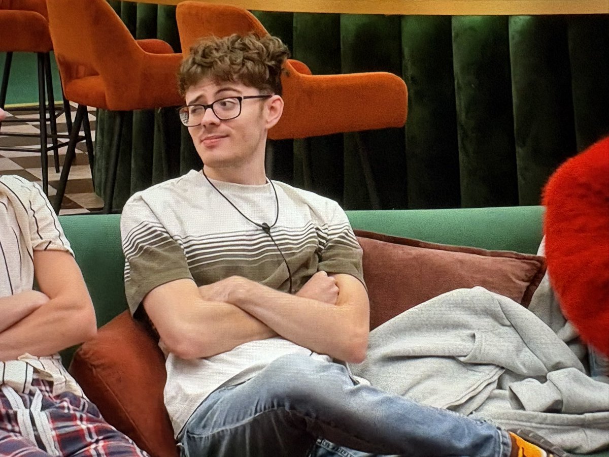 samuelupdatez's tweet photo. The facial expressions of Samuel Keen #BBUK https://t.co/SWWyGSsyIt