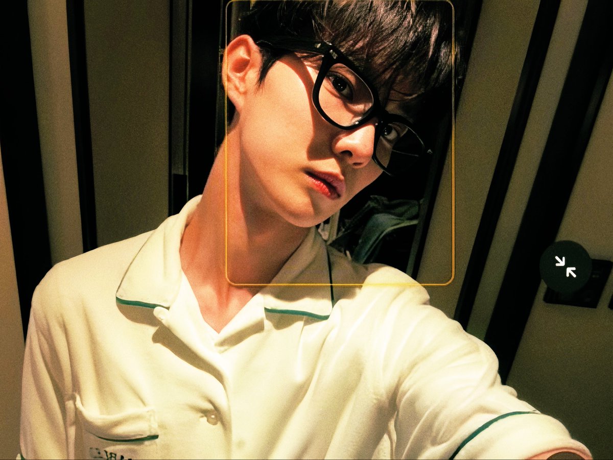 menteslegais's tweet photo. @dvlgheroes ⠀⠀*    ࿐    Lee Jaeho  : 
⠀
𝑖dαde: 24 anos
𝑐urso: Psicologia
𝑓rαternıdαde: Cheongsa
𝑠exuαlıdαde  &amp;&amp;. 𝑝ronomes: Bissexual, ele/dele
⠀ https://t.co/ZUU66nP5pD