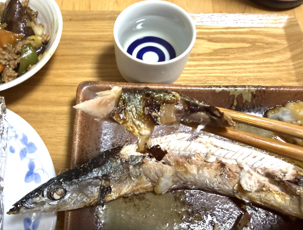 adon0609's tweet photo. 自分メモ

昨夜は…

サンマ＆ハマグリ を
日本酒で キメましたッ‼️🍶😋

#自炊メシ
#男子ごはん https://t.co/MiD4JTiwJ4