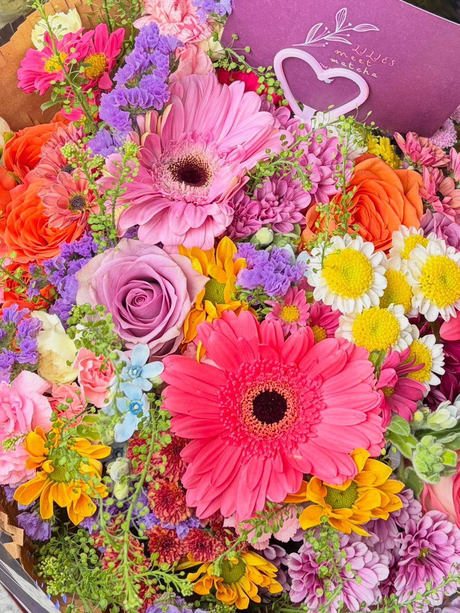 dreamyflowerrs's tweet photo. pretty bouquets https://t.co/ojx3uqLtzU