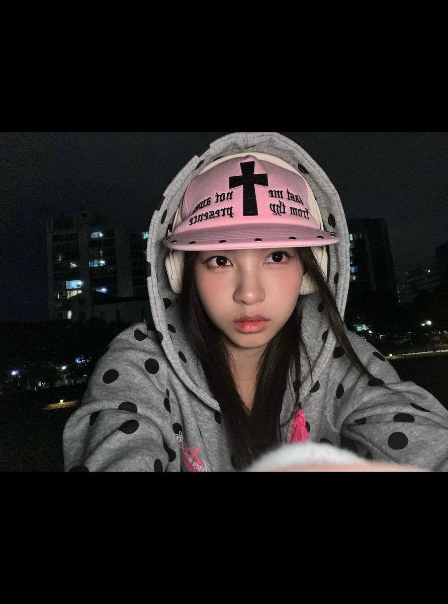heartbday's tweet photo. [260920] #KILALA #키라라 Instagram Update (1/2)

🎵 Ain't In LA - ADÉLA
"Good night💤💤"

#OURBIRTHDAY #아워벌스데이 #OBD https://t.co/OtGKeewxIp