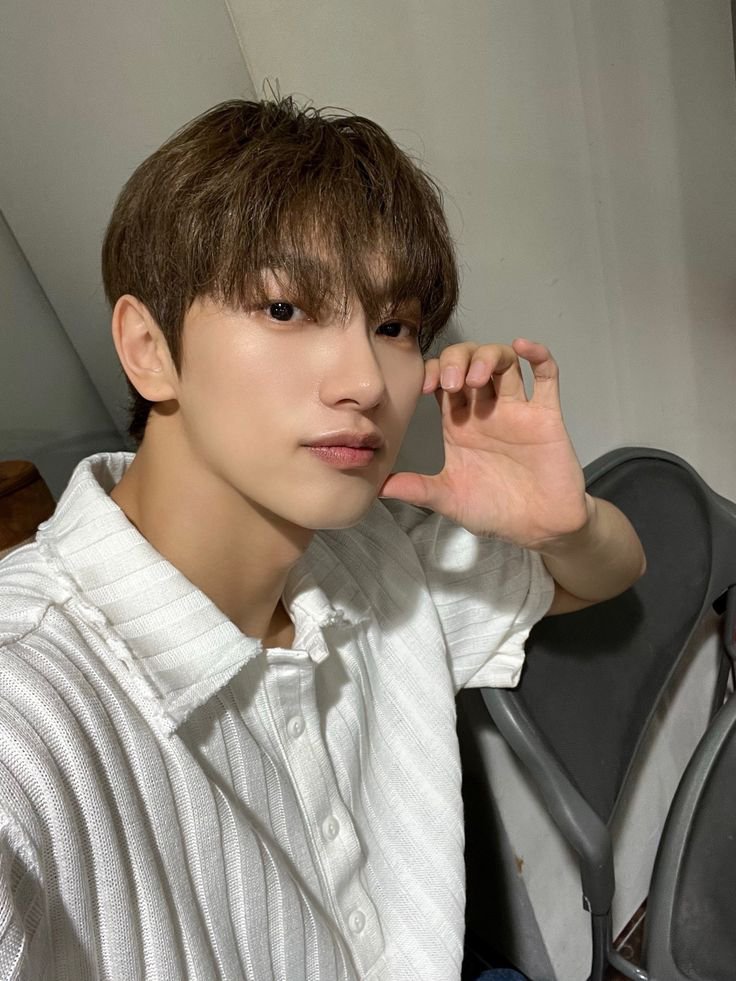 Vanner_Egypt's tweet photo. [#YEONGGWANG]

📌يوم جديد في كوريا باقي💫 D- 257🐰 😽 علي خروج جوانج من الخدمة العسكرية 🥹♥

 #VANNER #배너 
@Vanner_Egypt https://t.co/8Qj6lg91bQ