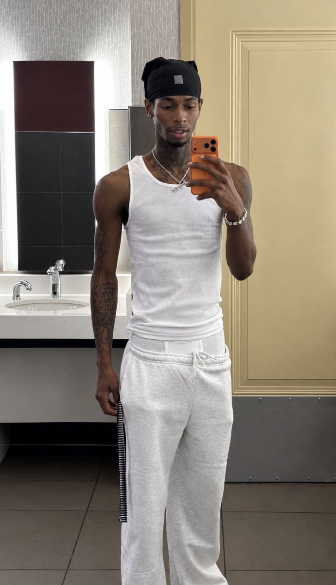 itxScarFace's tweet photo. Nothing to say, just a little to see🤍 https://t.co/qecLeLVZxk