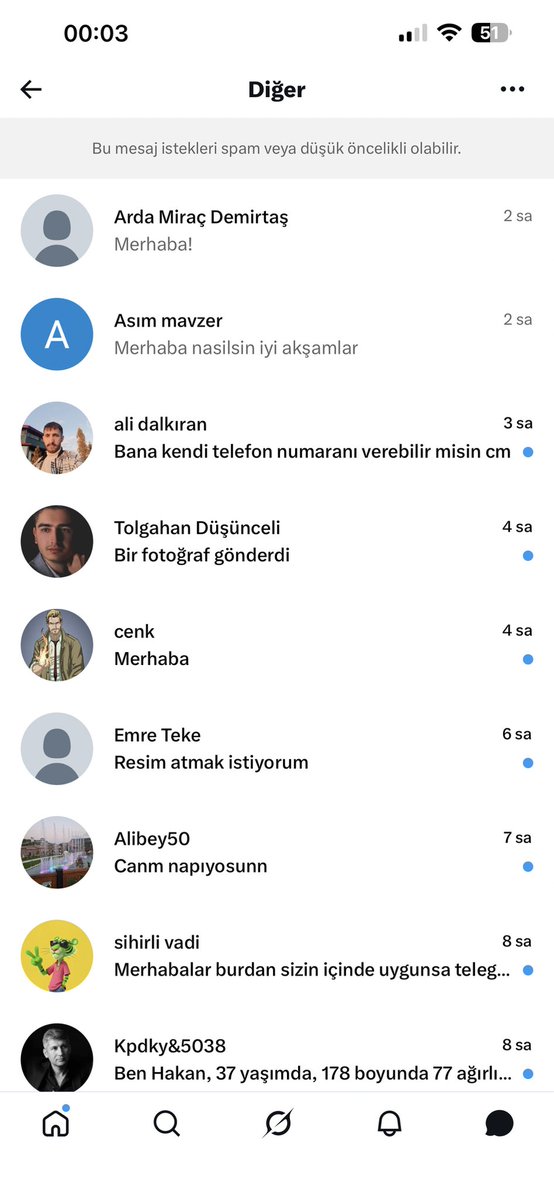 Edaesc383838's tweet photo. Arkadaşlar merhaba yazıp bırakan arkadaşlara dönüş yapmıyorum siliyorum birde emir kipi ile konuşan itici tipleri https://t.co/SbARpbfzvU