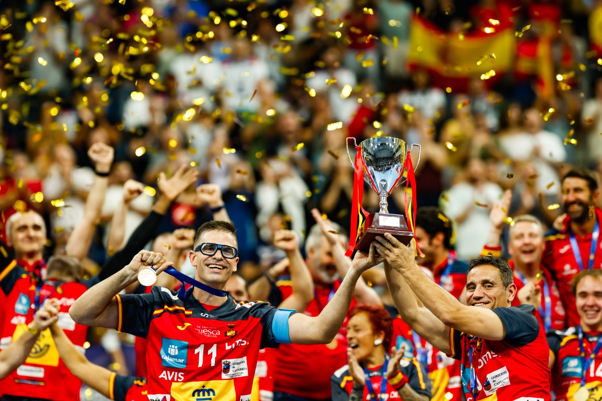 ihfhandball's tweet photo. The first IHF Wheelchair Handball World Championship with 12 teams from all six confederations. The prettiest story… till the next one 👋

🇪🇸🇯🇵🇵🇹 #wheelchairhandball #Spain2026 https://t.co/oXOk2t7dnS