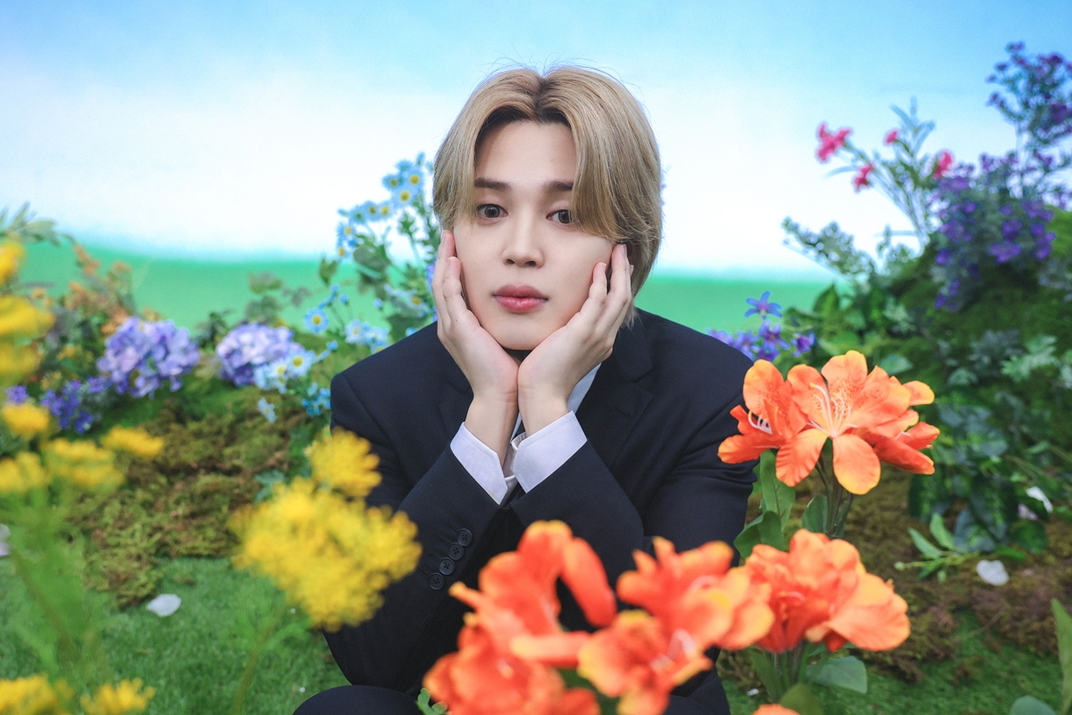 soompi's tweet photo. #BTS's #Jimin Earns His 1st Solo RIAJ Platinum Certification For Streaming In Japan
https://t.co/KIciT2bjpf https://t.co/XeZZsUSfb2