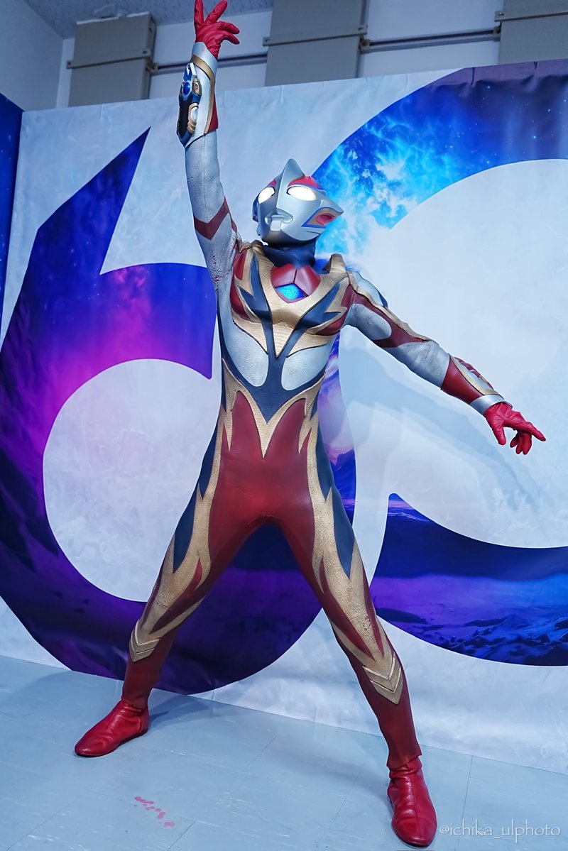 ichika_ulphoto's tweet photo. チェキ撮る間でフルモーションしてくれてかっこよかった〜！

 #ウルトラマンメビウス 
 #平成climax展 https://t.co/fUHaBn2aYq