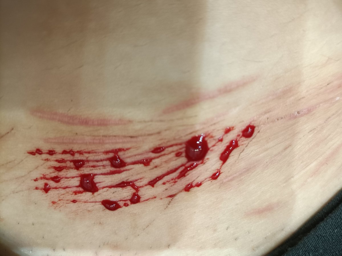 Mitsurimeow2989's tweet photo. Nya~ (not real+ai generated) #sh #sharm #shtwt #slittwt #ouch https://t.co/JoRgU9kXQd