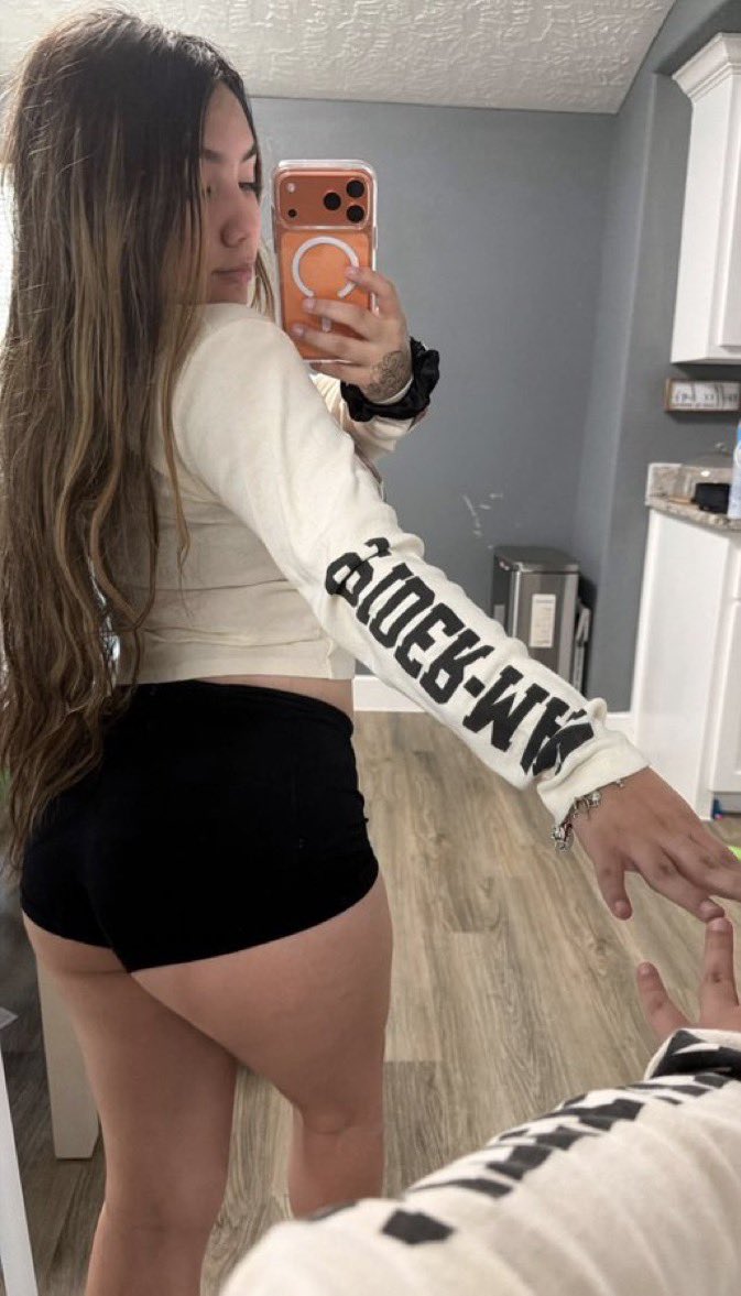desine2pretty's tweet photo. Who’s down for meet up ready and active #chundai #latina #latinaㅤㅤㅤㅤㅤㅤㅤ https://t.co/vs1BRsCzcR