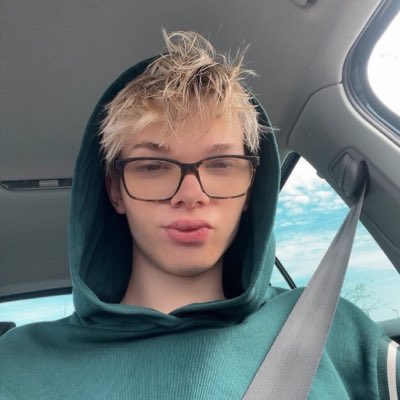 ottotheo20's tweet photo. #NewProfilePic https://t.co/Pni7YylFeR