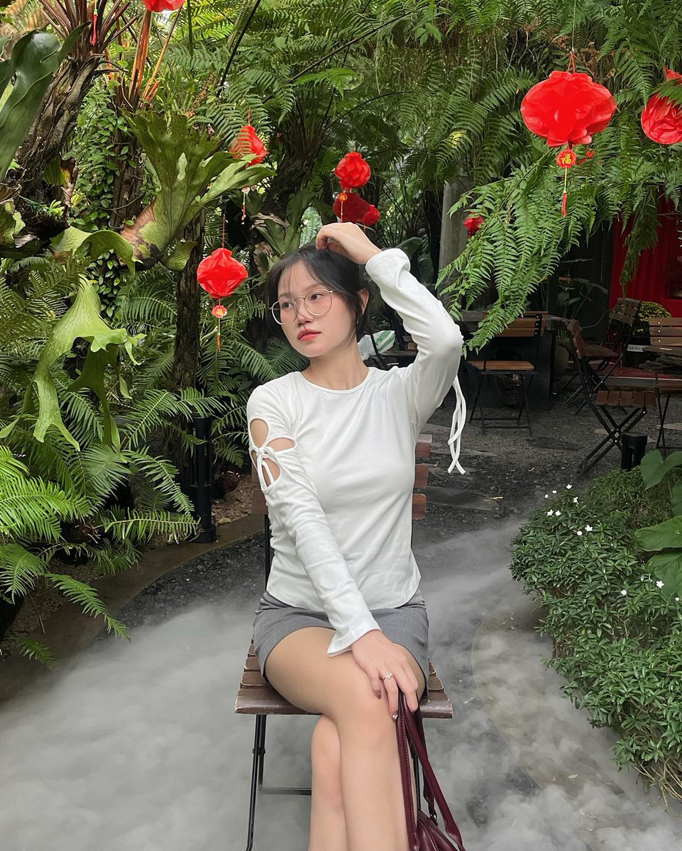 mariialovesbibi's tweet photo. Hello, lovely soul 💫 Always keep in mind that your journey matters—keep walking, keep growing. 🌸
VexbG https://t.co/sJrr2esEVP
