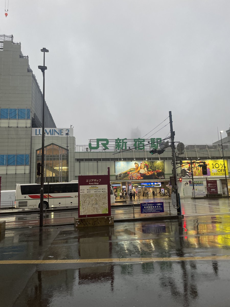 rein2909's tweet photo. 雨だー https://t.co/CGQy2NFxbo