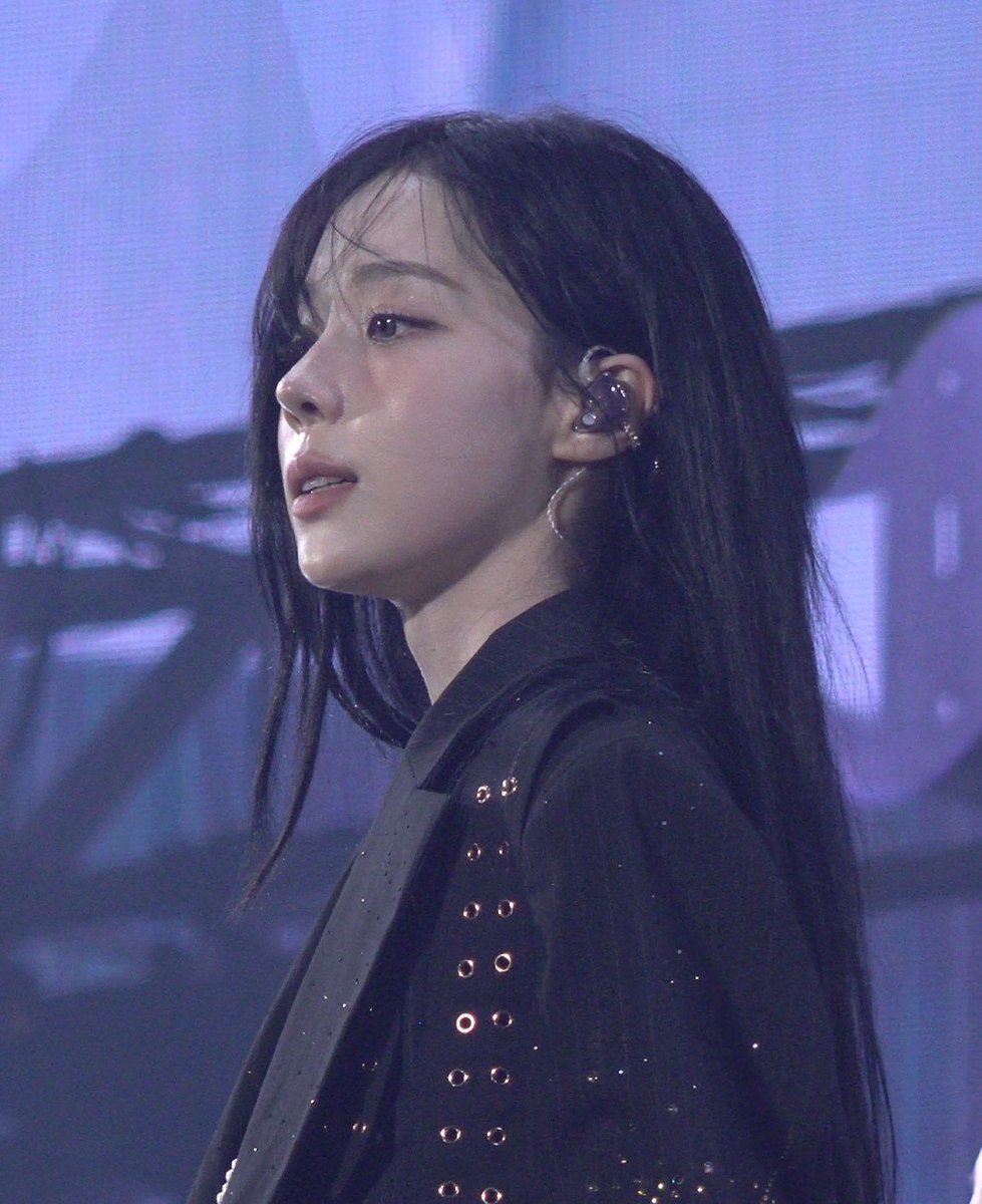 xolovesbyul's tweet photo. not on my watch https://t.co/AQPZk1T8lK