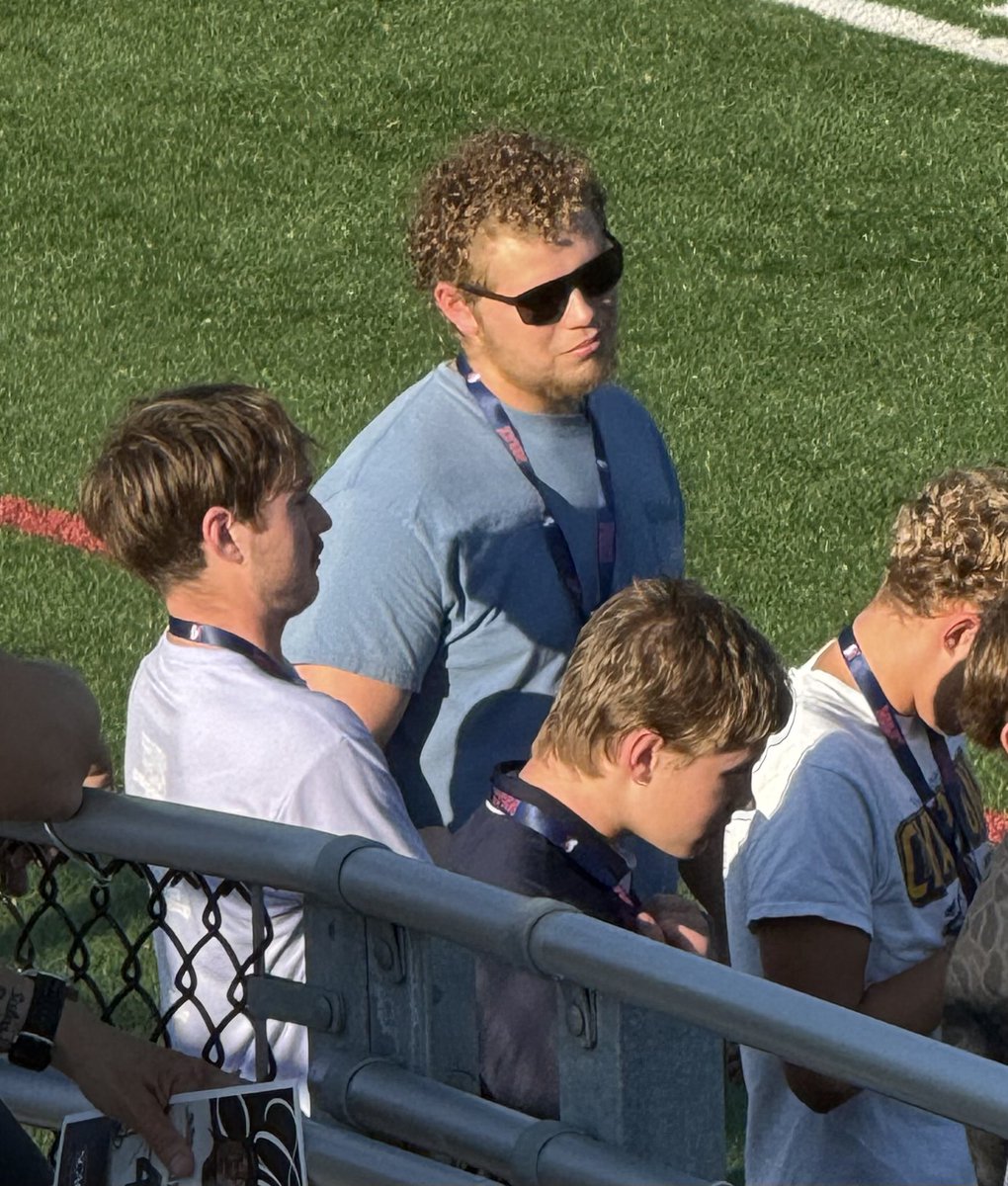 DavisWright71's tweet photo. Thanks to @CoachPaider and @LyonHBC for the visit to @LyonScotsFB. Batesville is an amazing town and the trip was awesome. https://t.co/hxewnmOz9Z