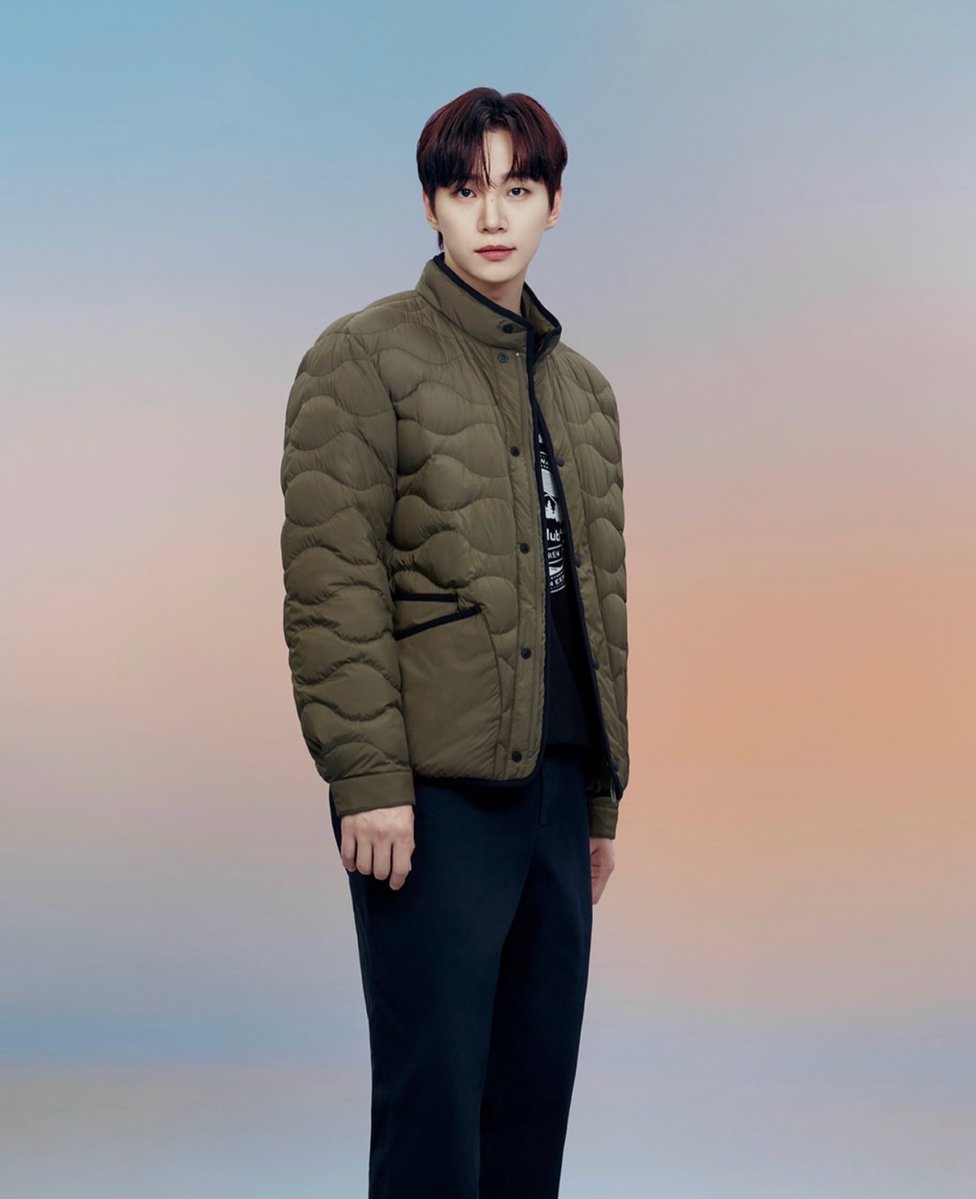 LeeJunhoWorld's tweet photo. 260918 nepaofficial IG 🐧🍂💛
🖇️https://t.co/mmVWwgS59n
#네파 #NEPA #히트퍼프다운 #이준호 #LEEJUNHO #イジュノ #李俊昊 https://t.co/E6OOrVCpvu