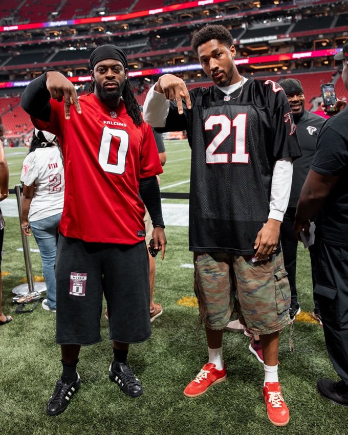 CAlmanza1007's tweet photo. Lu Dort and Aaron Wiggins embracing Atlanta https://t.co/Pr84ooMG0x